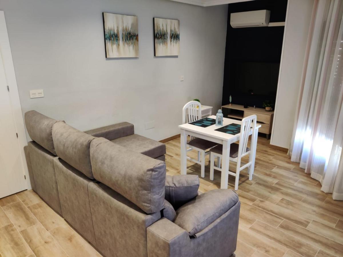 Duerme A Gusto - Tu Habitacion Acogedora En Torredonjimeno Ngoại thất bức ảnh